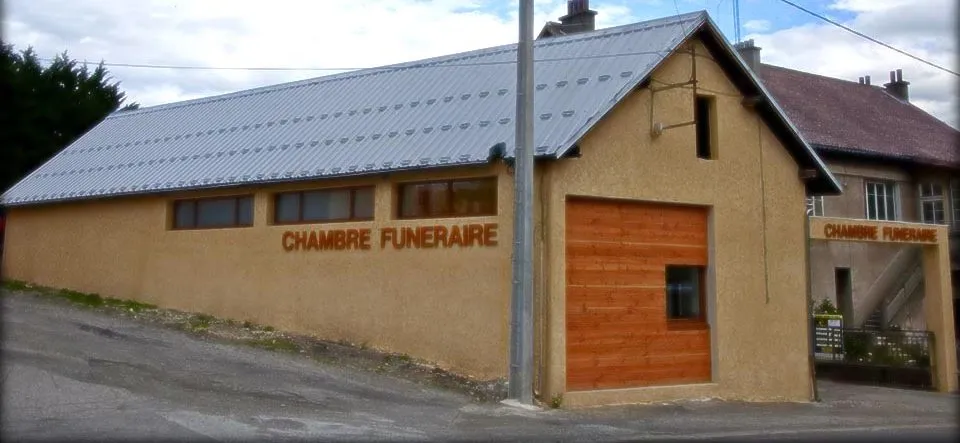Bâtiment de la chambre funéraire à Vizille.